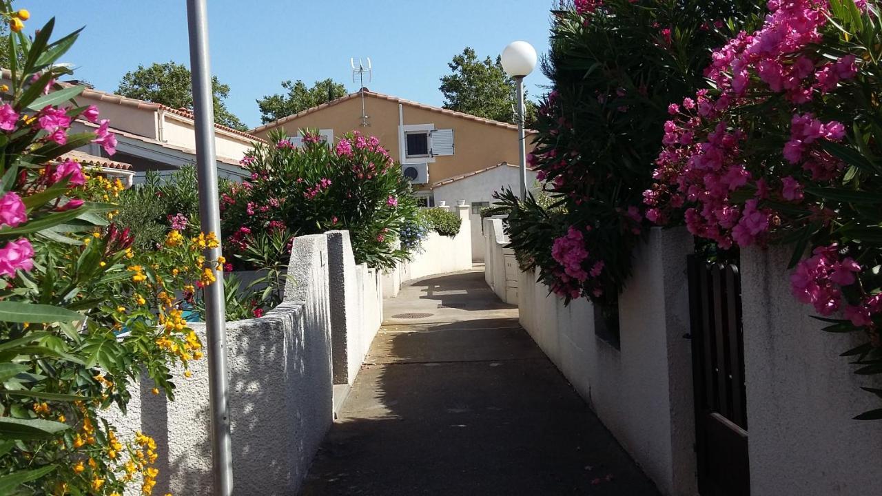 Les Amandines Villa Agde Buitenkant foto