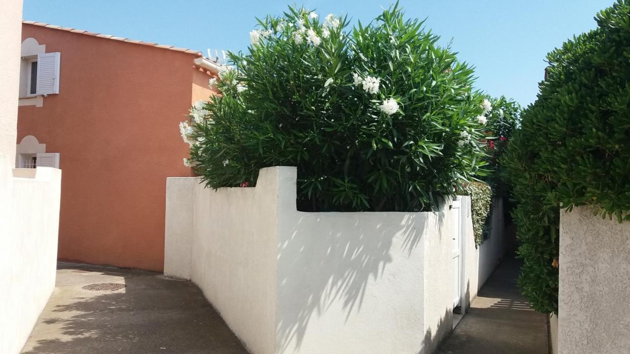 Les Amandines Villa Agde Buitenkant foto