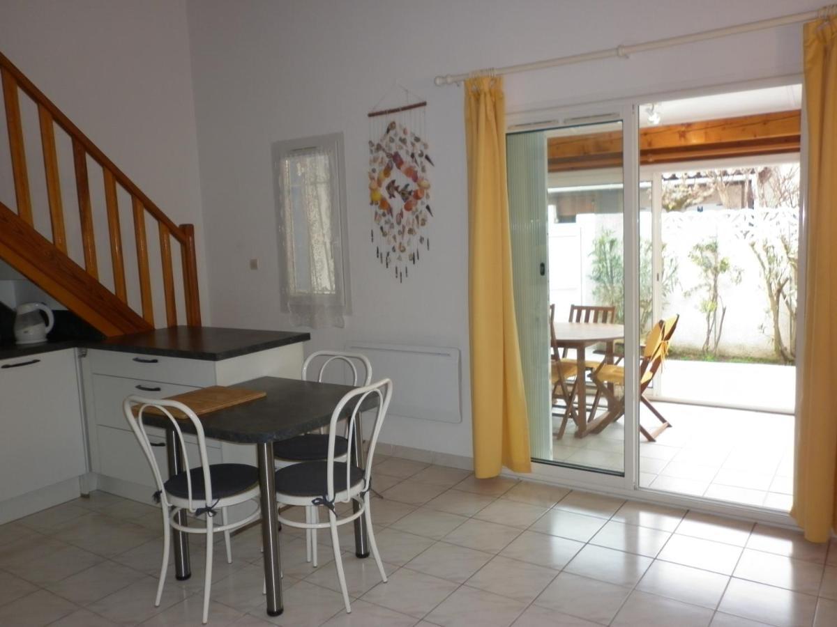 Les Amandines Villa Agde Buitenkant foto